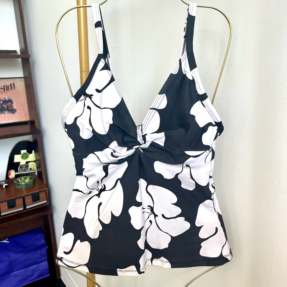 Athleta swim tankini in grey and white